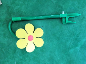 Dancing Daisy & Sunflower Garden Sprinkler | Funny Spinning Lawn Sprinkler for Kids & Pets | Fits Standard Garden Hoses