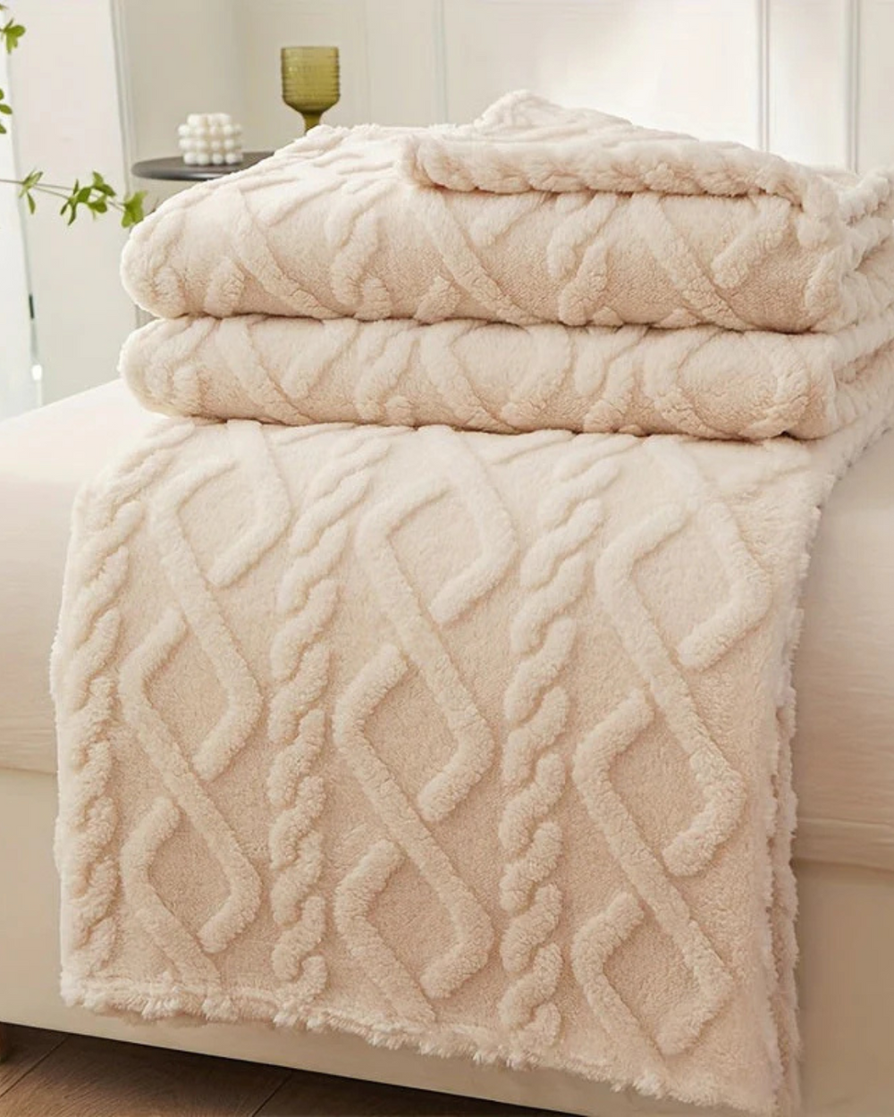 Throw Blanket - CozyNest - Ultra Soft Comfort - Minimalist Home Decor