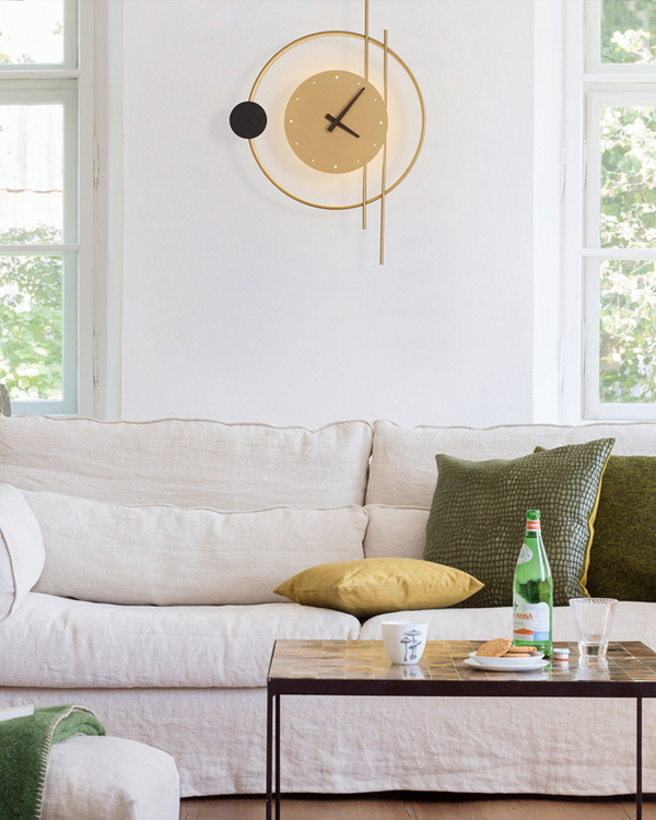 Wall Clock Light - Solvra - Modern LED Design - Decorative Timepiece Lamp