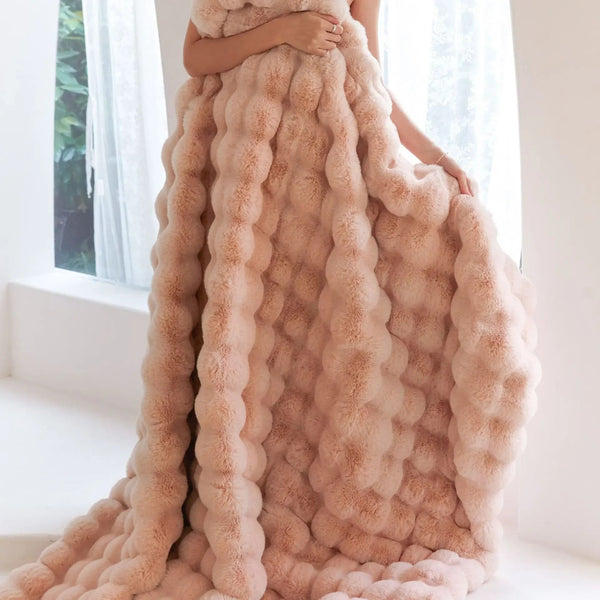 Plush Wool Blanket – Comfora – Ultra Soft Throw – Luxury Home Accessory