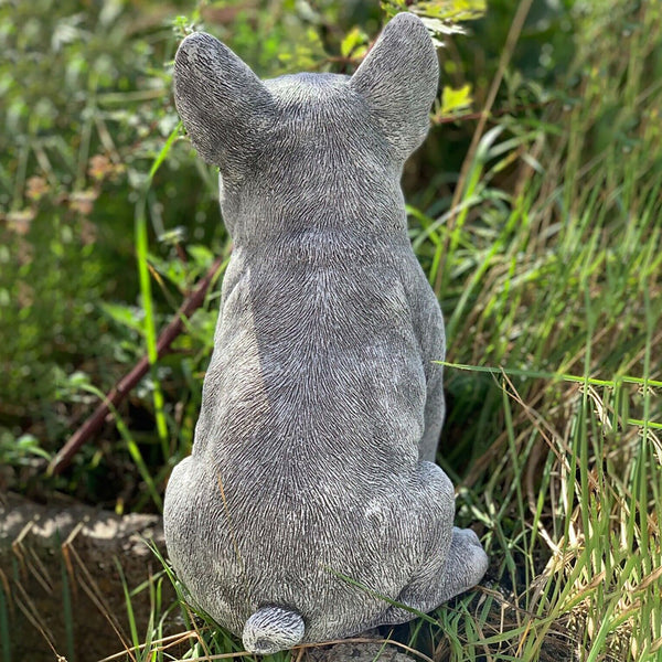 Resin Sitting Dog Garden Ornament | Pastoral Animal Statue for Home & Outdoor Décor