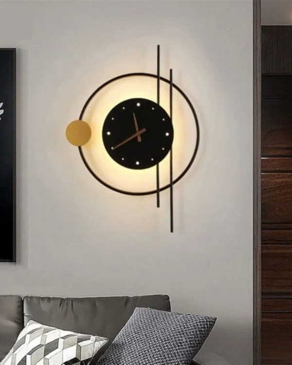 Wall Clock Light - Solvra - Modern LED Design - Decorative Timepiece Lamp