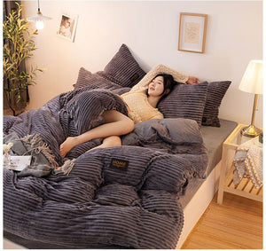 Plush Duvet Cover - PlushWarm - Soft Polyester Bedding - Cozy Winter Comfort