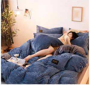 Plush Duvet Cover - PlushWarm - Soft Polyester Bedding - Cozy Winter Comfort