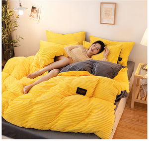 Plush Duvet Cover - PlushWarm - Soft Polyester Bedding - Cozy Winter Comfort