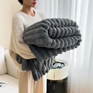 Fleece Throw Blanket - Snugglea - Soft Checked Design - Winter Sofa Comfort