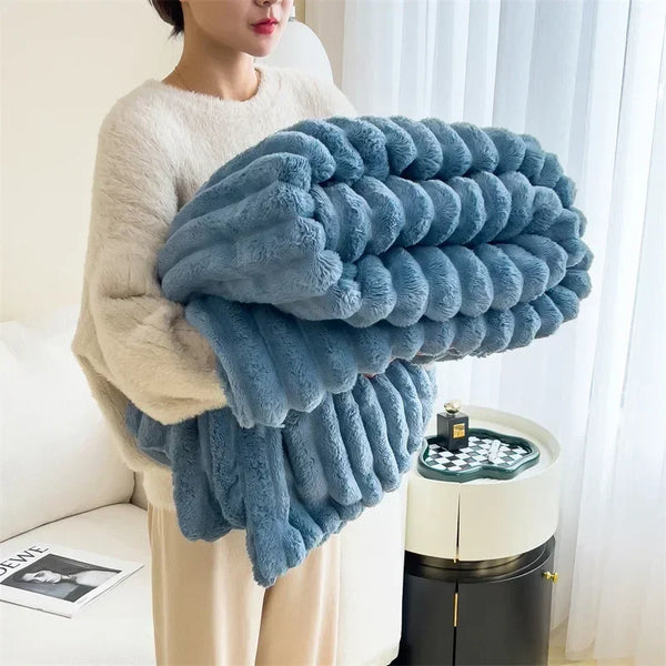 Fleece Throw Blanket - Snugglea - Soft Checked Design - Winter Sofa Comfort