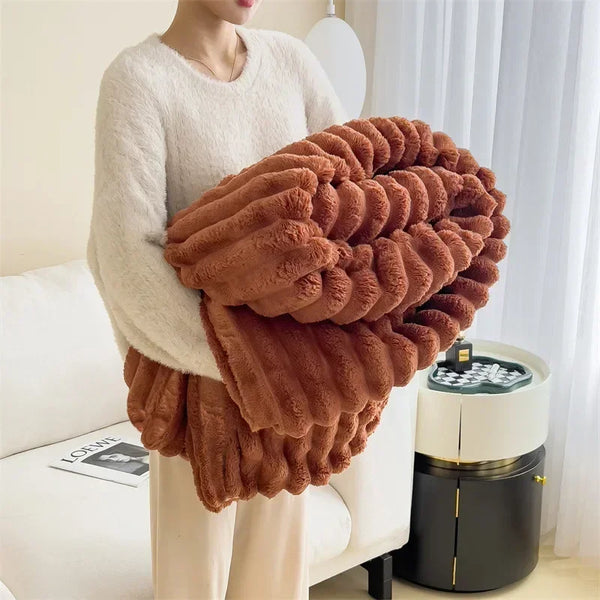 Fleece Throw Blanket - Snugglea - Soft Checked Design - Winter Sofa Comfort