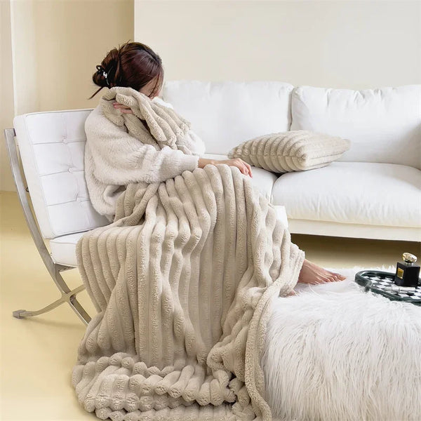 Fleece Throw Blanket - Snugglea - Soft Checked Design - Winter Sofa Comfort