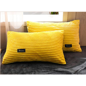Plush Duvet Cover - PlushWarm - Soft Polyester Bedding - Cozy Winter Comfort