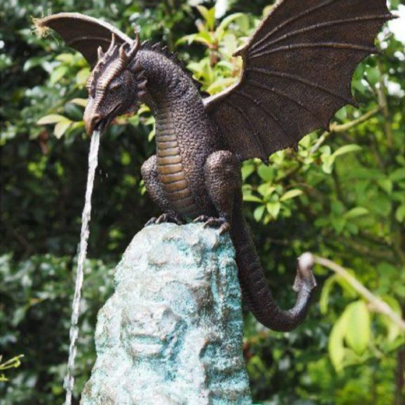 Garden Water Fountain - Drakora - Fire-Breathing Dragon - Outdoor Decor