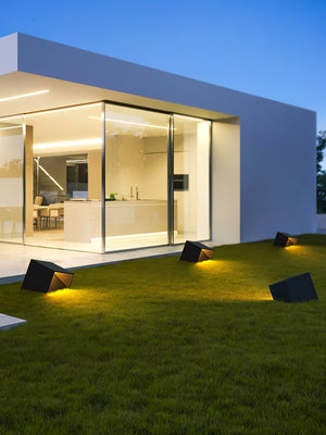 Solar Garden Light - SolaraX - Outdoor LED Floor Lamp