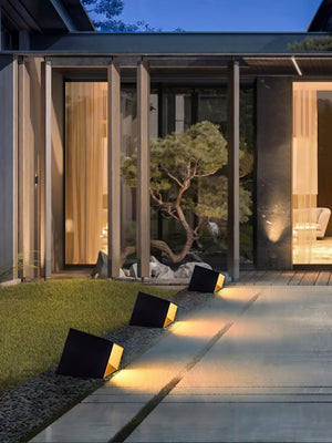 Solar Garden Light - SolaraX - Outdoor LED Floor Lamp