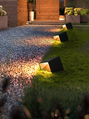 Solar Garden Light - SolaraX - Outdoor LED Floor Lamp