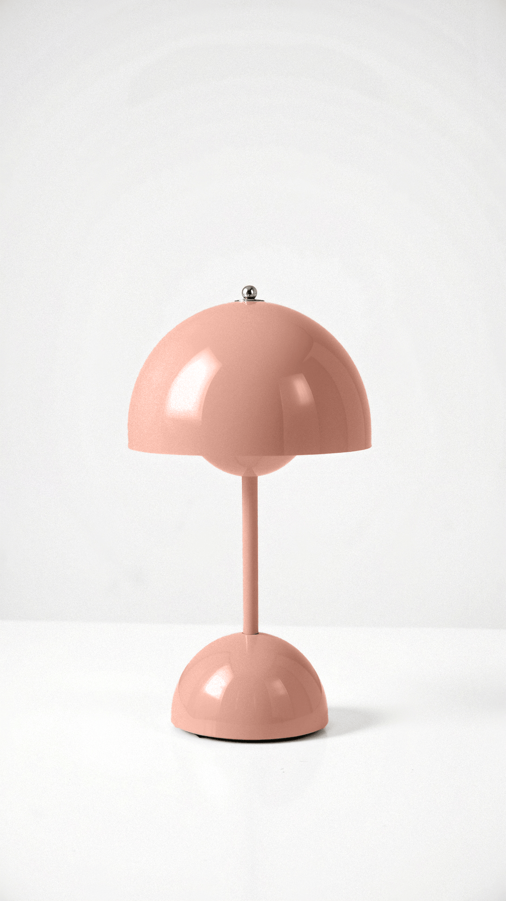 Table Lamp - Luxora - Elegant Modern Design - Ambient Bedroom Lighting