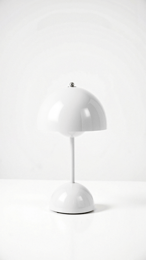 Table Lamp - Luxora - Elegant Modern Design - Ambient Bedroom Lighting